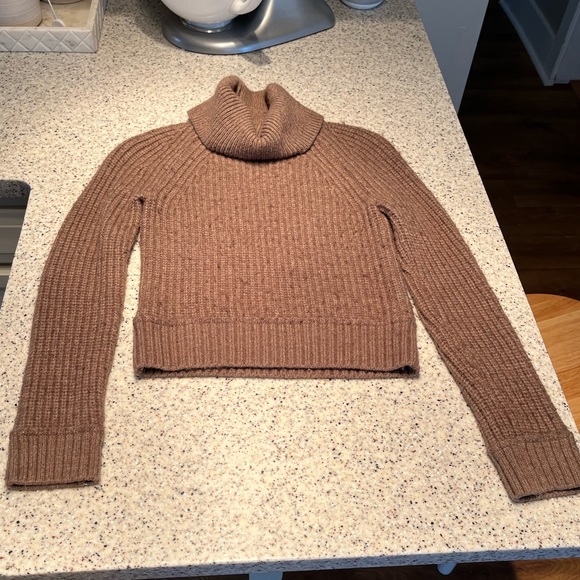 L.L. Bean Sweaters - LL Bean Thick Knit Turtleneck Crop Sweater